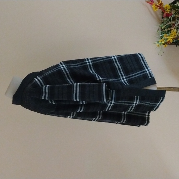 Habitat Size Large Button Front Top. - Picture 4 of 10